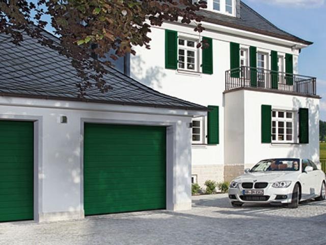 zielone bramy garażowe i okiennice